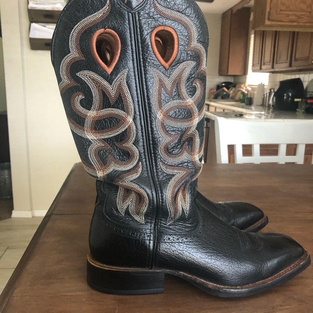 Twisted x black square toe boots